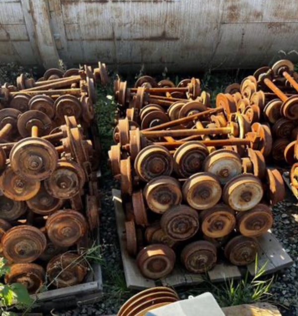 Колесные пары на буксах колея 750 мм