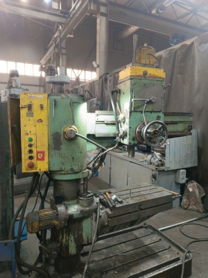 Продаётся радиально-сверлильный станок 2Л53У