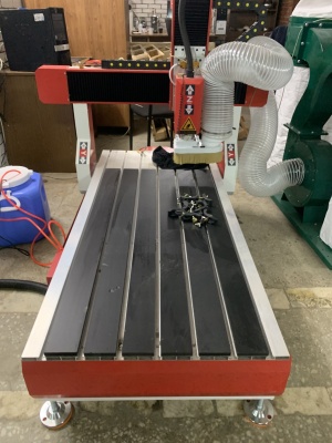 Фрезерный станок с чпу 6012