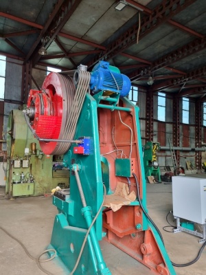 пресс кривошиный КЕ2330 100 т/с