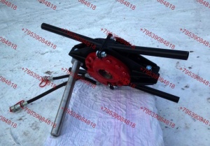 установка для закручивания винтовых свай фирмы Торсион