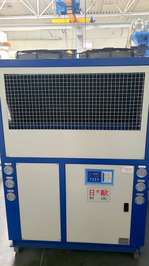 Термопластавтомат FCS SD-600 M