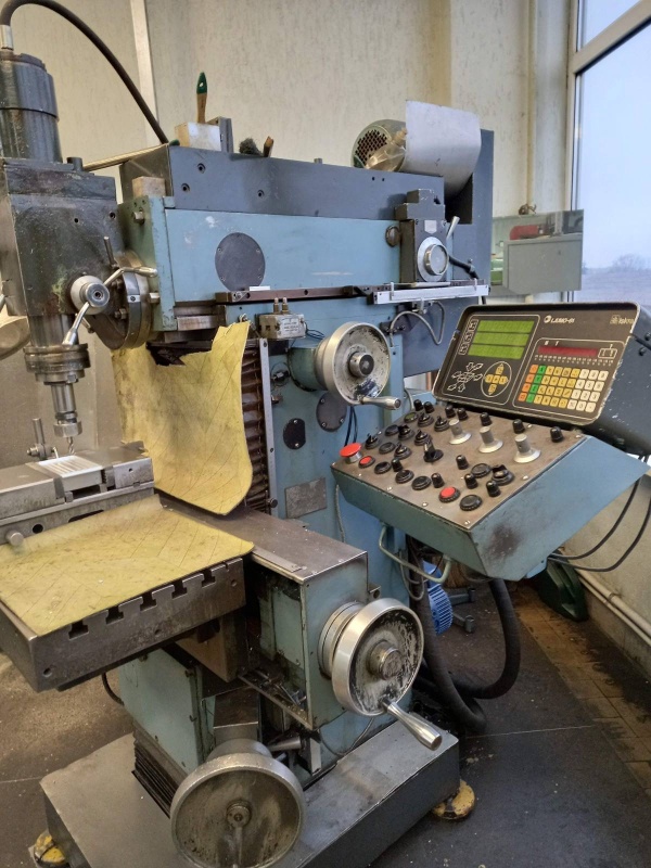 станок фрезерный 67К25ПФ20