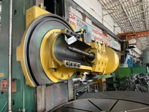 Зубофрезерный TOS FO 25 демонтирован