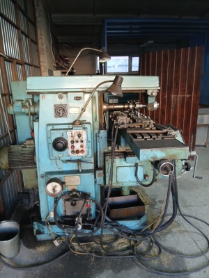 Продаём горизонтально-фрезерный станок модели 6Т82Г