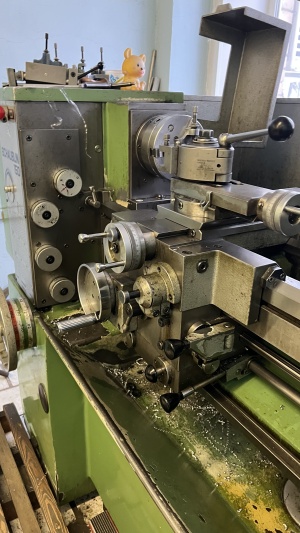 Токарно-винторезный станок Schaublin 150