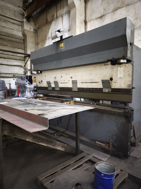 Продаётся листогибочный пресс HACO ERМ 36250 в рабочем состоянии, 2004 года выпуска