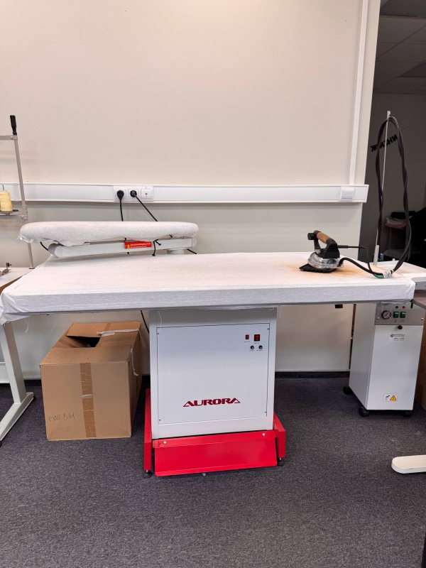 Гладильный стол AURORA R1500-1