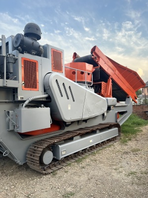 Конусная самоходная дробилка QH 331