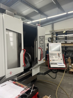 5-осевой вертикальный обрабатывающий центр HERMLE C 400 U