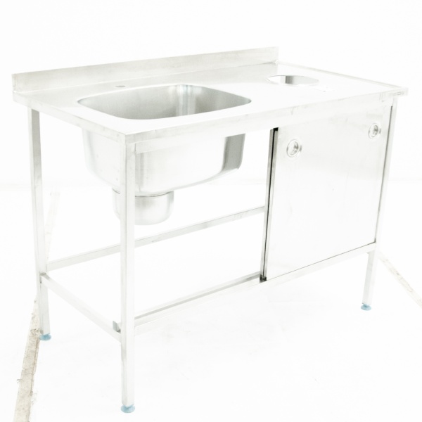 Ванна моечная односекционная с отверстием для отходов 1200х650х900 ц/т, борт, купе