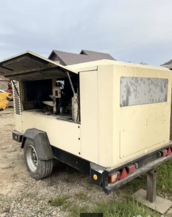 Компрессор винтовой,прицепом PD130