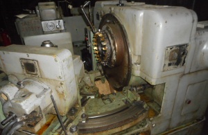 Зуборезный станок 525