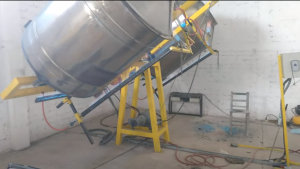 Станок для изготовления пластиковых емкостей 1.5 - 2 куб.м