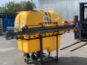 Опрыскиватель навесной 600л 12м Турция