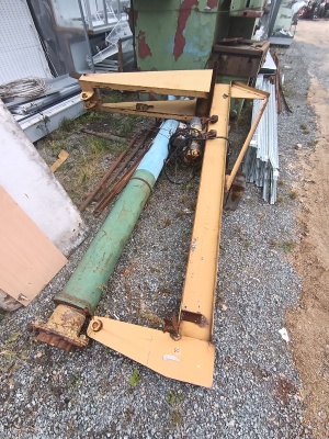 Консольный кран (Укосина) с хранения