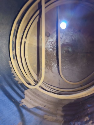 ёмкость с конусным дном и подогревателем объёмом 10 кубометров инв.9