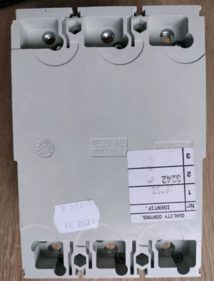 Выключатель силовой автоматический 3п A2C 250 TMF 200-2000 3p F F ABB 1SDA070336