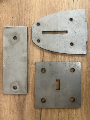 Шлифовальный станок по металлу с вакуумным подвижным столом и аспирацией