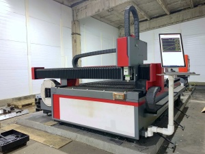 Оптоволоконная лазерная установка с модулем для обработки труб KMT 3015 LX-3000W