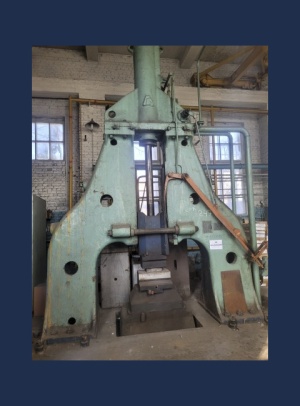 Молот штамповочный типа М2140 вес пдающих частей 1000 кг. (1 тонна)