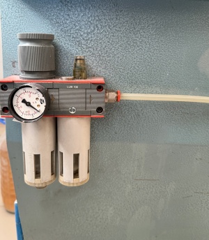 Полуавтоматический шелкотрафаретный станок