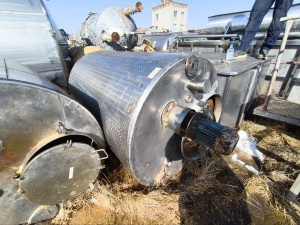 Емкость-термос 2 м³ (нерж.) с мешалкой