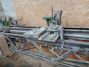 Токарный станок