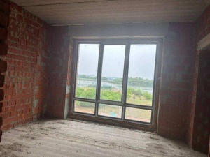 кирпичный дом 253 м² на участке 20 соток с газом и коммуникациями