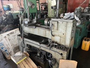 токарный станок 16Б05А