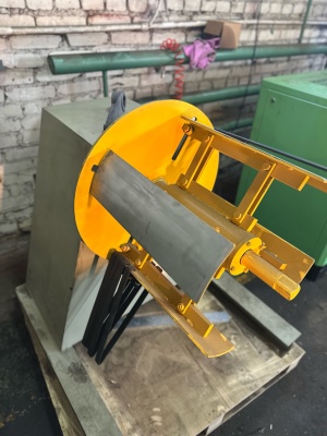 Размотчик консольный электрический 400мм