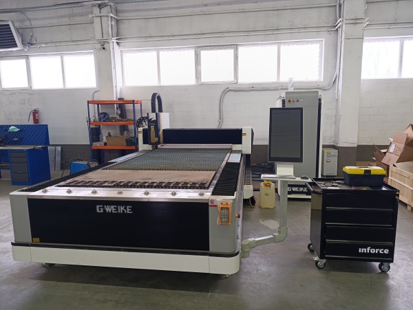 Установка лазерной резки GWEIKE LF3015CN 2000Вт Raycus