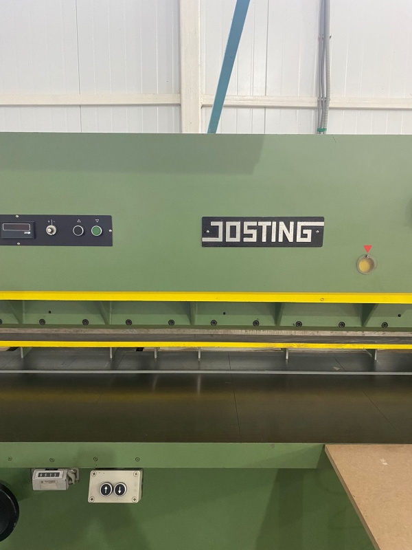 Гильотина для шпона JOSTING