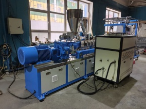 Линия компаудирования и грануляции на базе двухшнекового экструдера SHJ-36, LD-50, подводная система грануляции