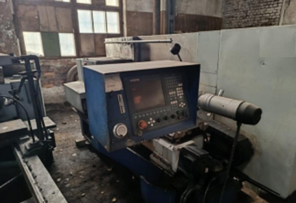 Токарный станок с ЧПУ 16К20Ф3