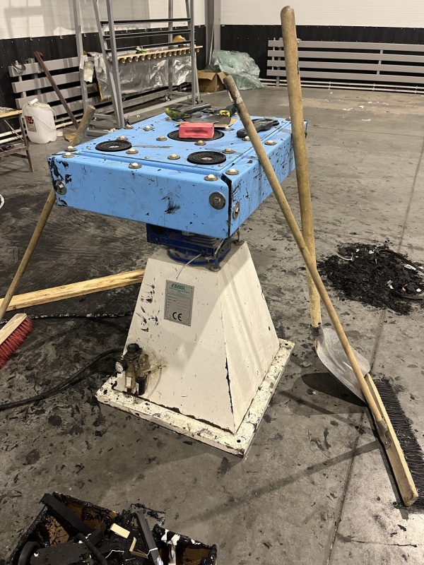 Поворотный стол Emar