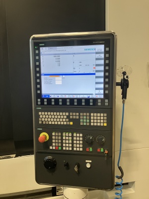 Вертикальный обрабатывающий центр с подвижной колонной VTC-800/30 SR (под заказ)