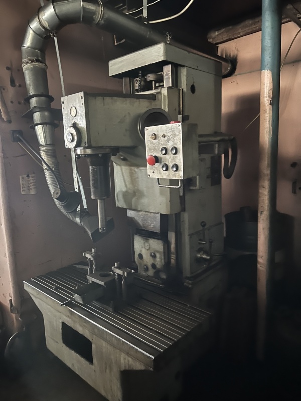 2Е78ПН расточной станок с неподвижным столом