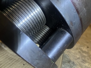 Головка резьбонакатная трапецеидальная 16хх4 Левая