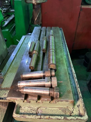 Широкоуниверсальный фрезерный станок с хранения СФ-676