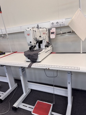 Петельная машина полуавтомат Bruce