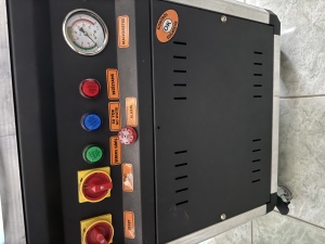 Парогенератор с утюгом на 10л Barelli 005A