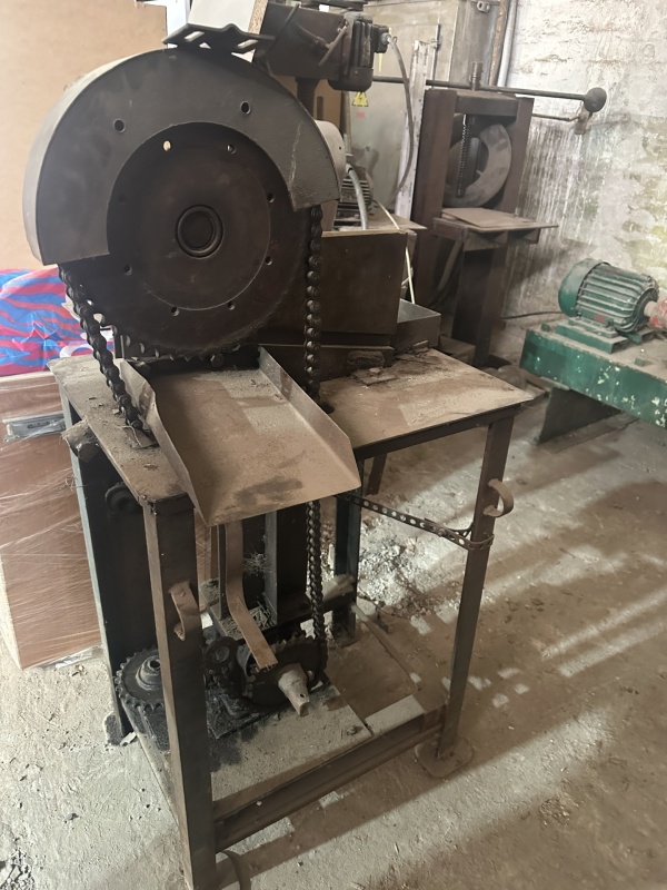 механический отрезной станок листовые ножницы