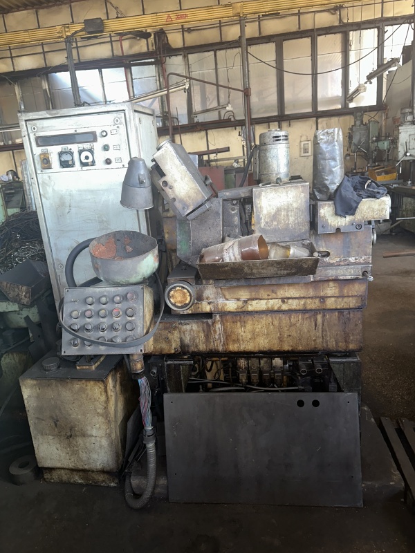 бесцентрошлифовальный станок 3Е180В