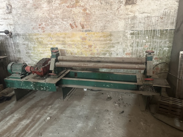 вальцы электромеханические до 2 мм. х 1500 мм