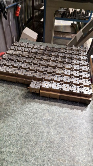 Электроэрозионный копировально-прошивной станок AGIE CHARMILLES FORM 400 vP