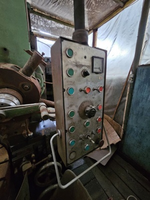 Токарно-карусельный Defurm 1600