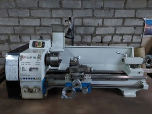 Настольный токарный станок lamt - 550/400
