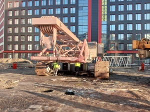 Монтаж гусеничного крана мкгс-100.1