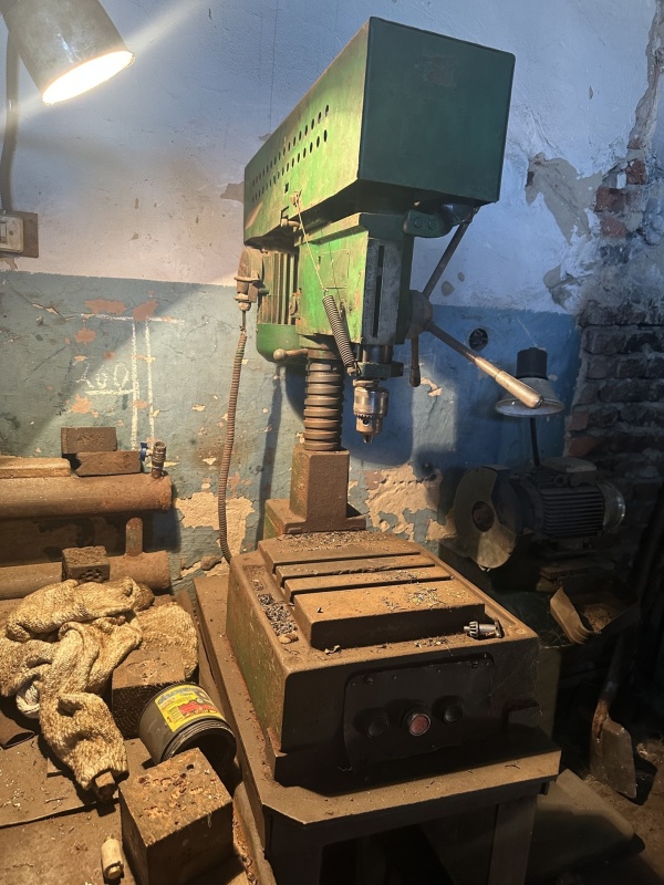 2М112 настольно-сверлильный станок